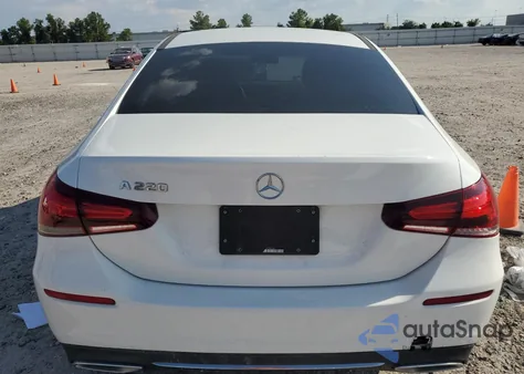 2019 Mercedes-Benz A 220 из США, поврежденный, VIN WDD3G4EB1KW005384